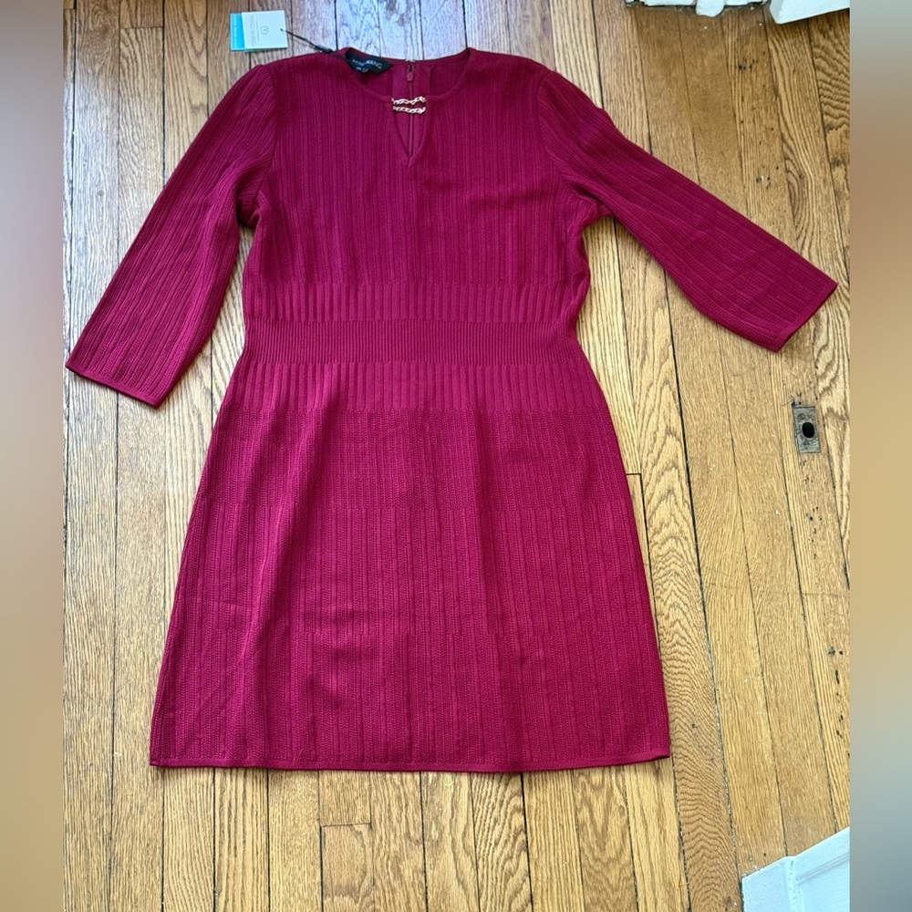 Ming Wang Chain Neck Rib Dress in Cherry Red - Size Small - NWT